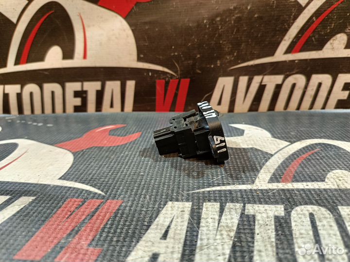 Кнопка стеклоподъемника Volvo s40 2