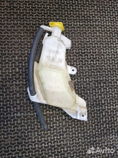 Бачок расширительный Jeep Grand Cherokee, 2011