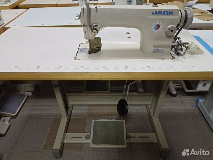 Прямострочная швейная машина Jack JK-8720 Б/У