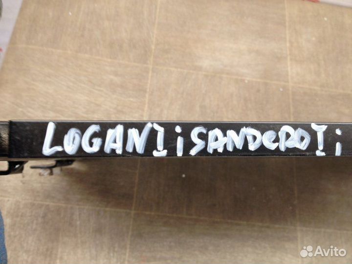 Конденсер (радиатор кондиционера) Renault Logan