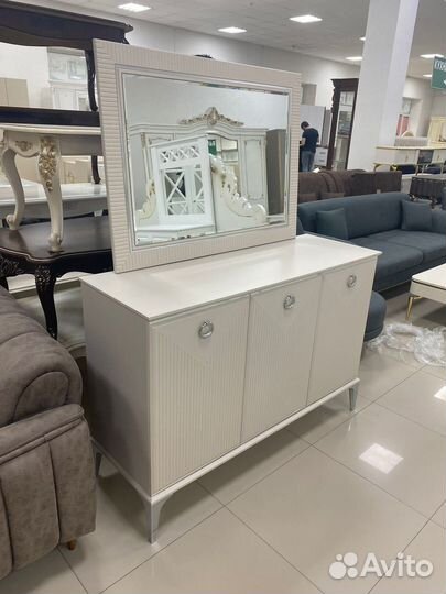 Комод с зеркалом Самира