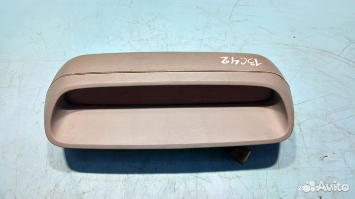 Стоп сигнал задний для Nissan Cedric Y31