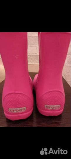 Сапожки для девочки Crocs