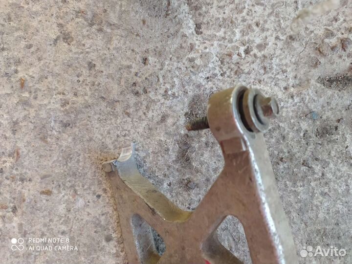 Рычаг кронштейн Ford Ranger 3