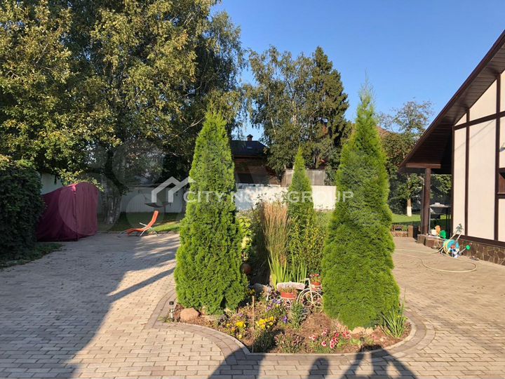 Коттедж 128 м² на участке 10 сот.