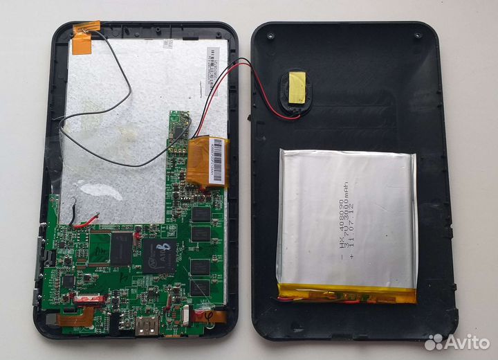 Планшеты на запчасти 2шт.Цена за всё