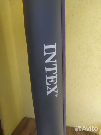 Надувной матрац intex