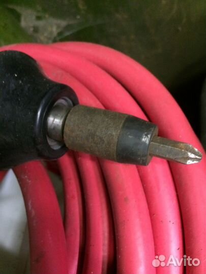 Пневмогайковерт ударный