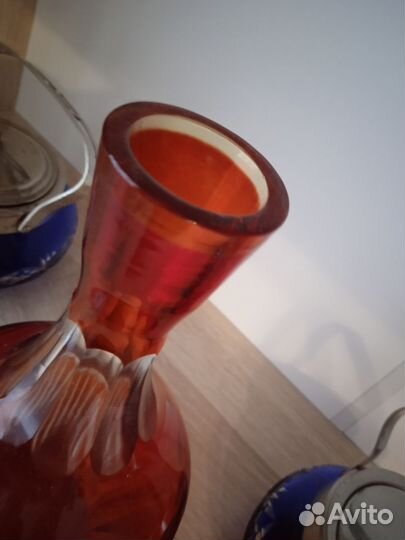 Графин и сахарницы из цветного стекла