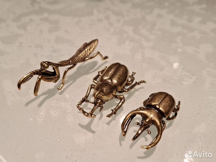 Фигурки жуки для доставки