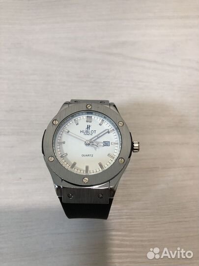 Часы hublot geneve
