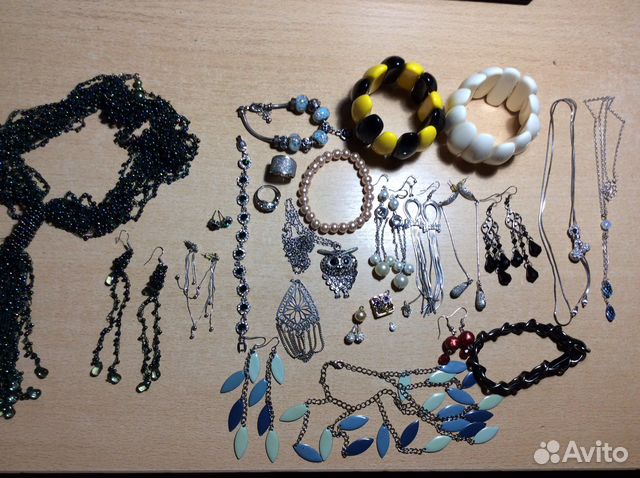 Бижутерия разная и кулон «Хелло kitty» с цепочкой