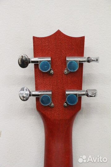 Страстная укулеле фирмы Belucci