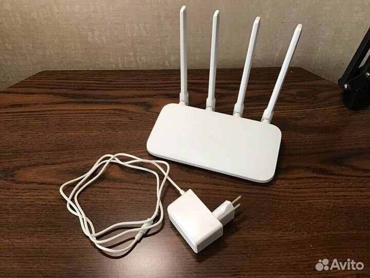 Wi-Fi роутер Xiaomi Mi Wi-Fi Router 4A