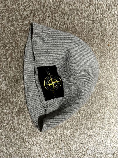 Шапка stone island оригинал