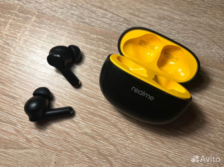Беспроводные наушники Realme Buds T100