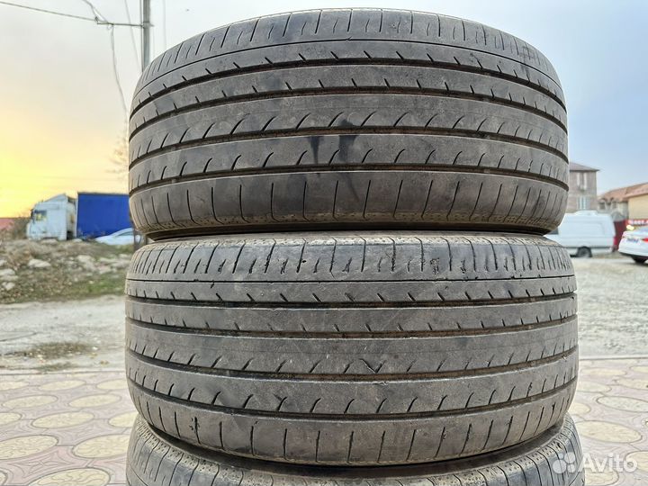 Yokohama BluEarth E70 235/50 R18 98V