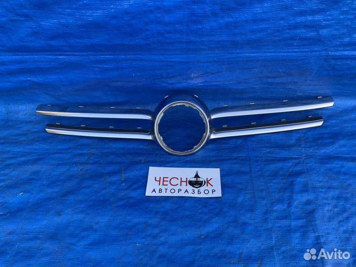 Решетка радиатора хром Volkswagen Touareg c 2007