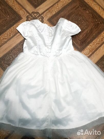 Детское нарядное платье 104