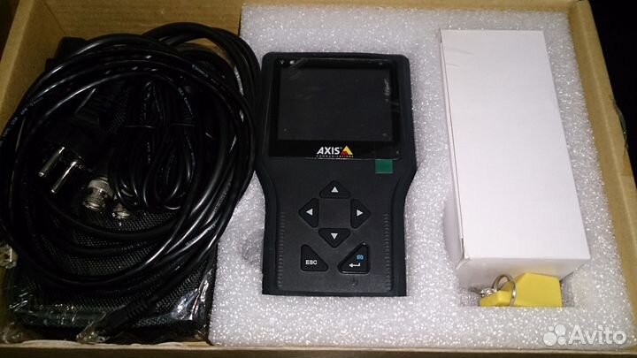 Axis T8412 видеомонитор портативный