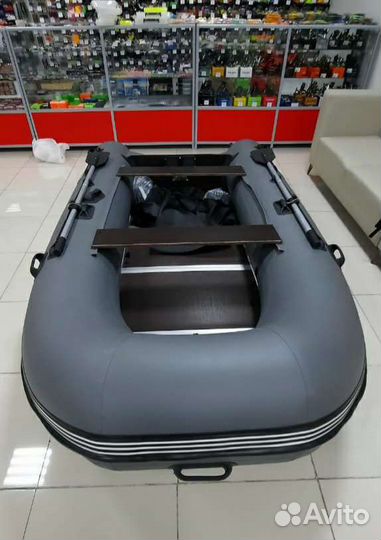 Лодка пвх Gladiator B 370