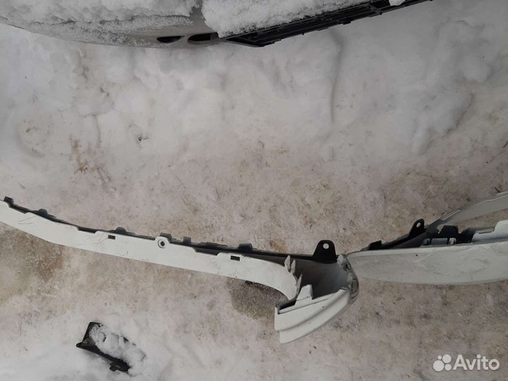 Передний бампер Mercedes-Benz GLK W253