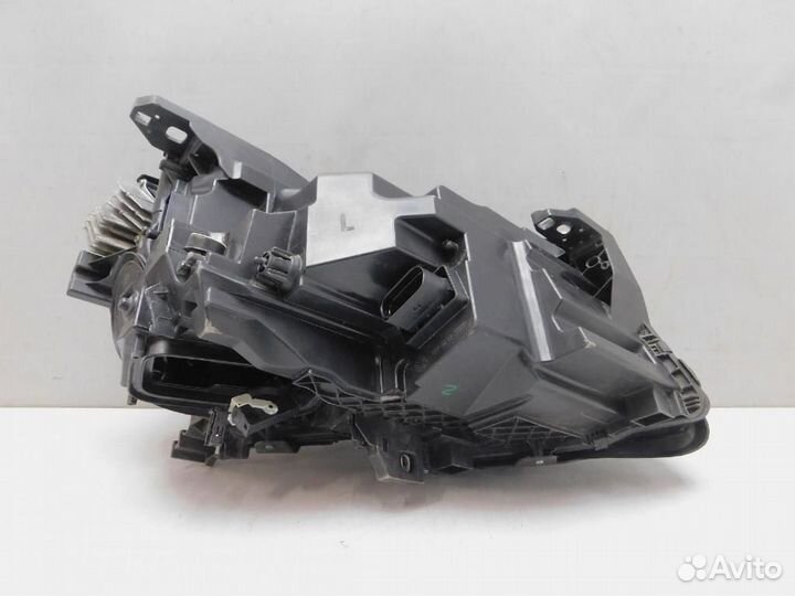 Фара левая Mercedes-Benz GLA-Class