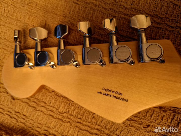 Электрогитара Fender squier stratocaster