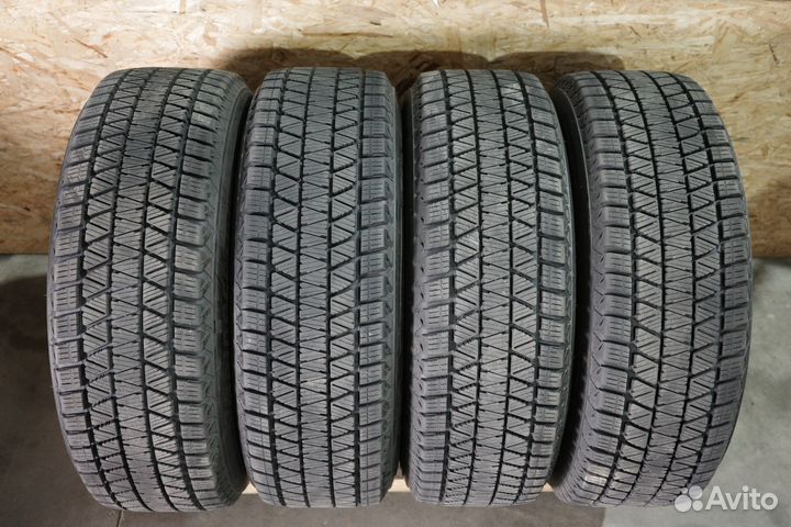 Bridgestone Blizzak DM-V3 225/65 R17 102Q