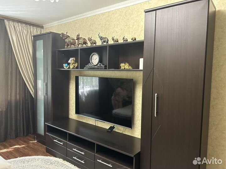 Стенка в гостиную