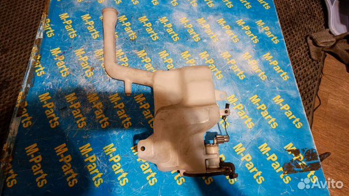 Бачок стеклоомывателя Mazda Demio DE3FS DE5FS