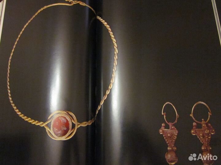 Книга древнее золото