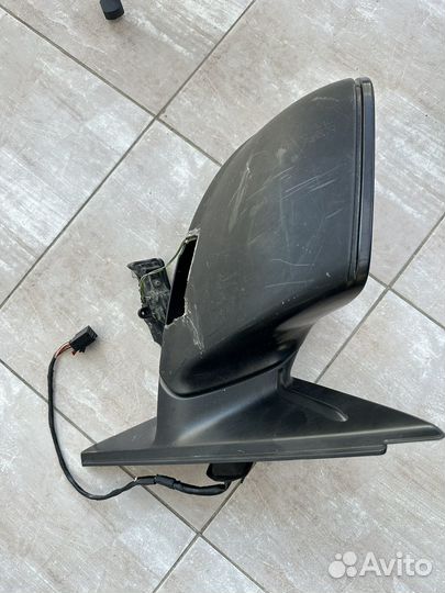 Поавое Боковое зеркало ауди Q5