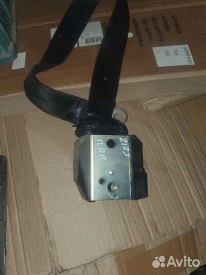 Ремень безопасности передний правый Шевроле нива