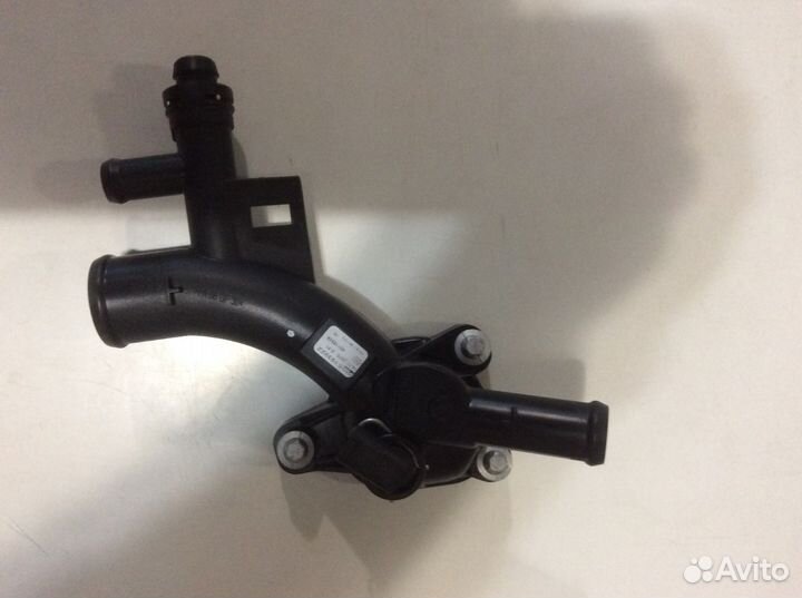 Корпус термостата Опель 1.4 турбо