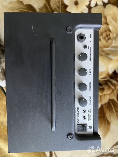 Комбоусилитель ibanez ibz10GV2