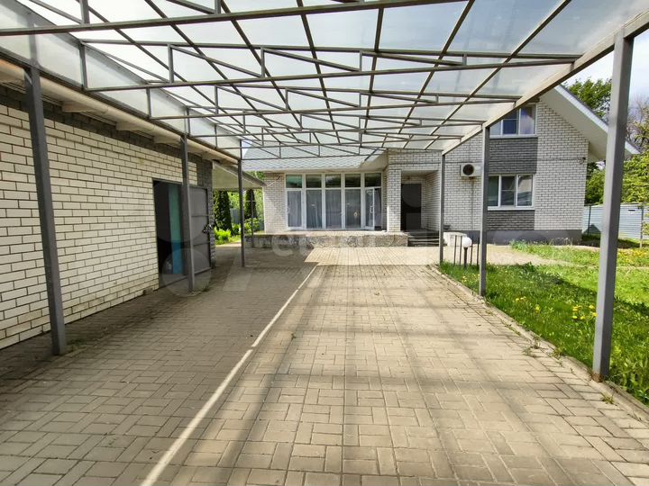 Коттедж 223,7 м² на участке 14,3 сот.