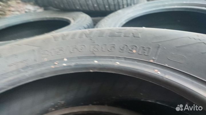 Tigar Winter 215/60 R16