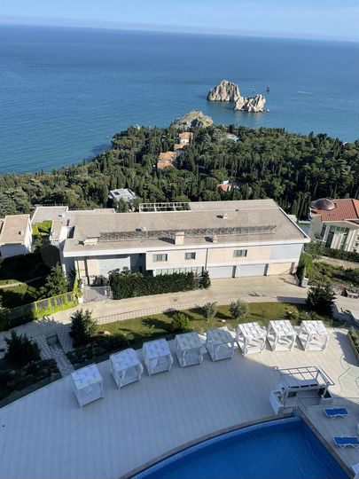 2-к. квартира, 55 м², 8/12 эт.