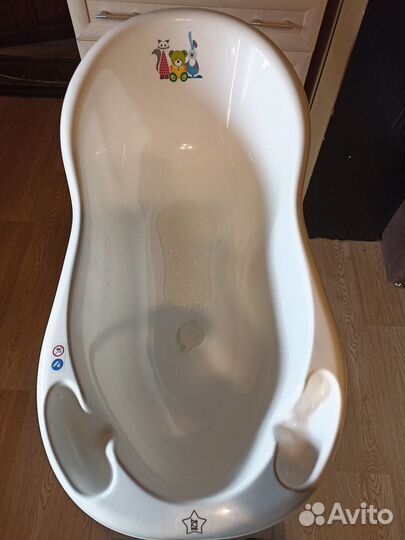 Детская ванночка с подставкой