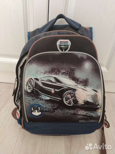 Школьный рюкзак