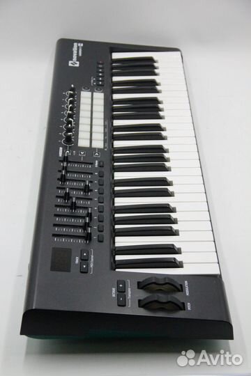 Синтезатор Novation Launchkey 49 mk2