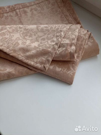 Скатерть 106х150 новая