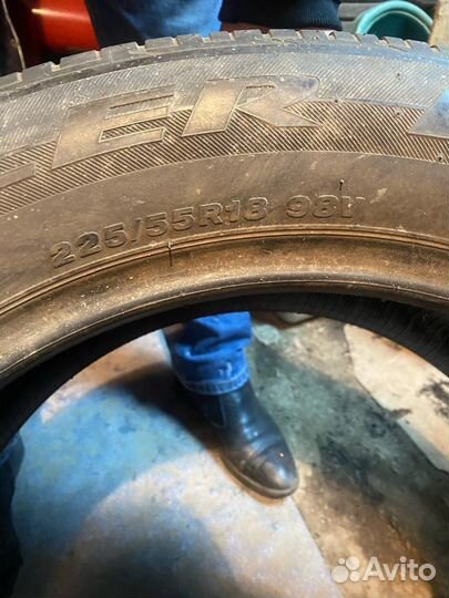 Kumho 722 235/60 R18 19B
