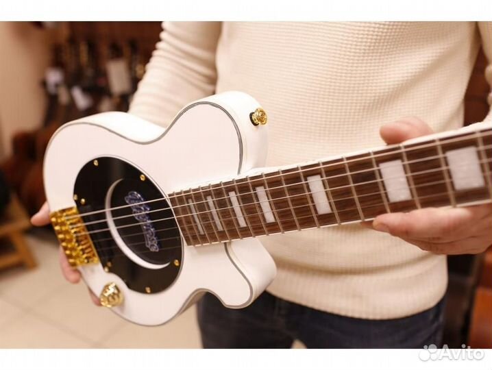 Pignose PGG-259 WH - мини-электрогитара со встроен