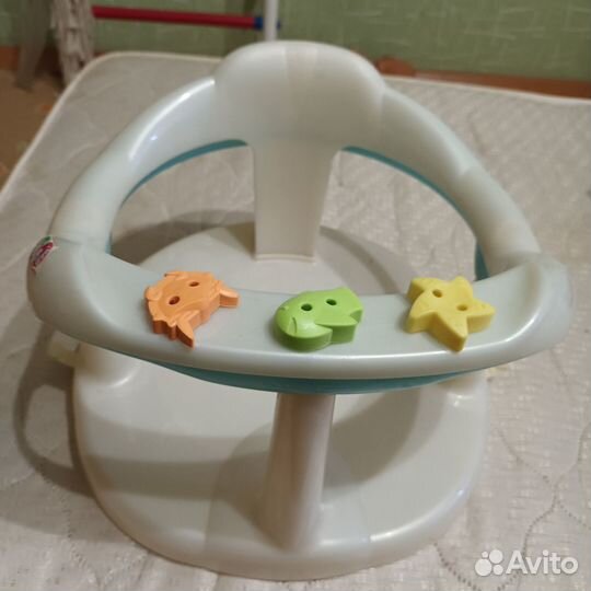 Стульчик для купания в ванной