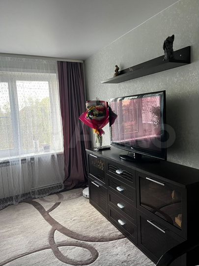 3-к. квартира, 53 м², 1/3 эт.