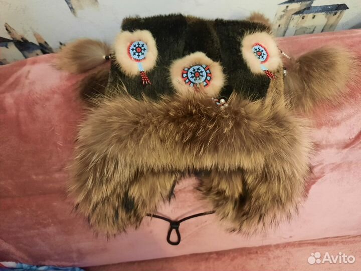 Шапка меховая в национальном стиле
