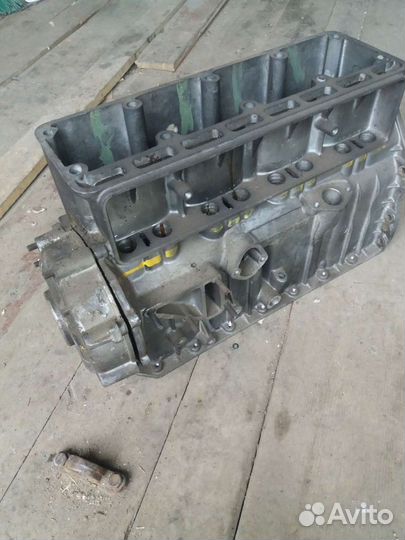 Блок двигателя 402