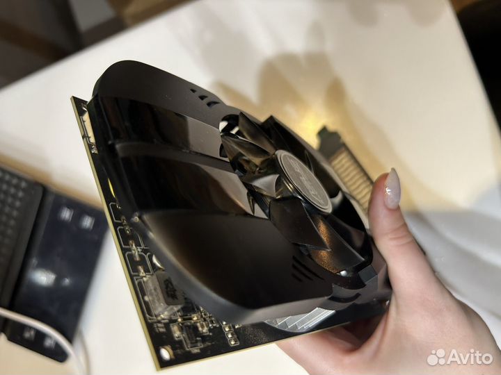 Видеокарта asus